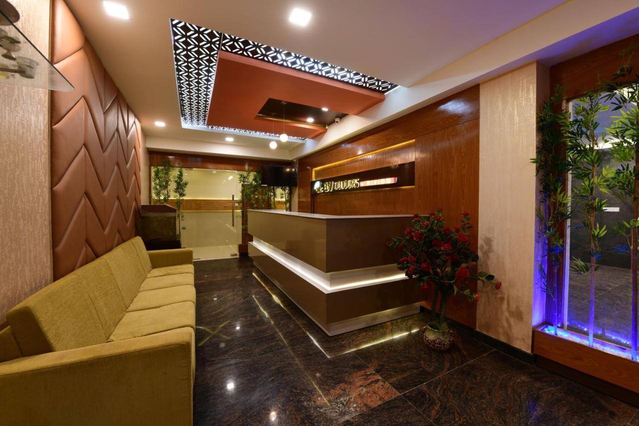 Hotel Bv Colours By Rivido, Begur Main Road バンガロール エクステリア 写真